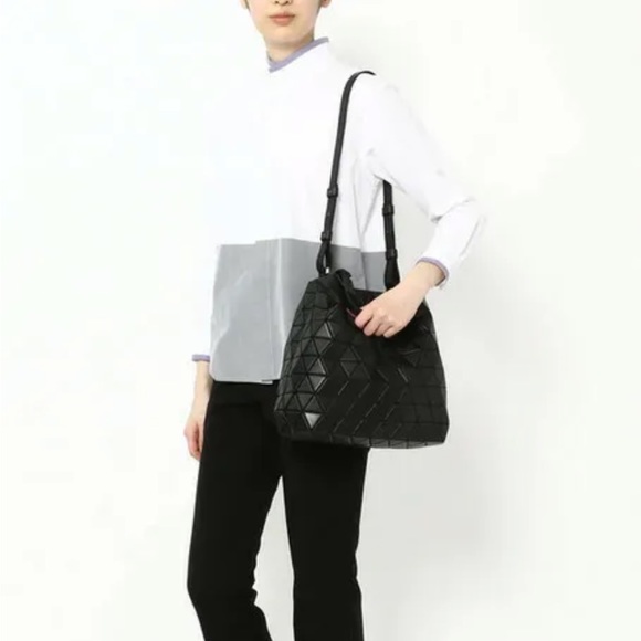 NWT SOLD OUT Bao Bao Issey Miyake Crystal Matte Shoulder Bag - Black - Picture 7 of 7